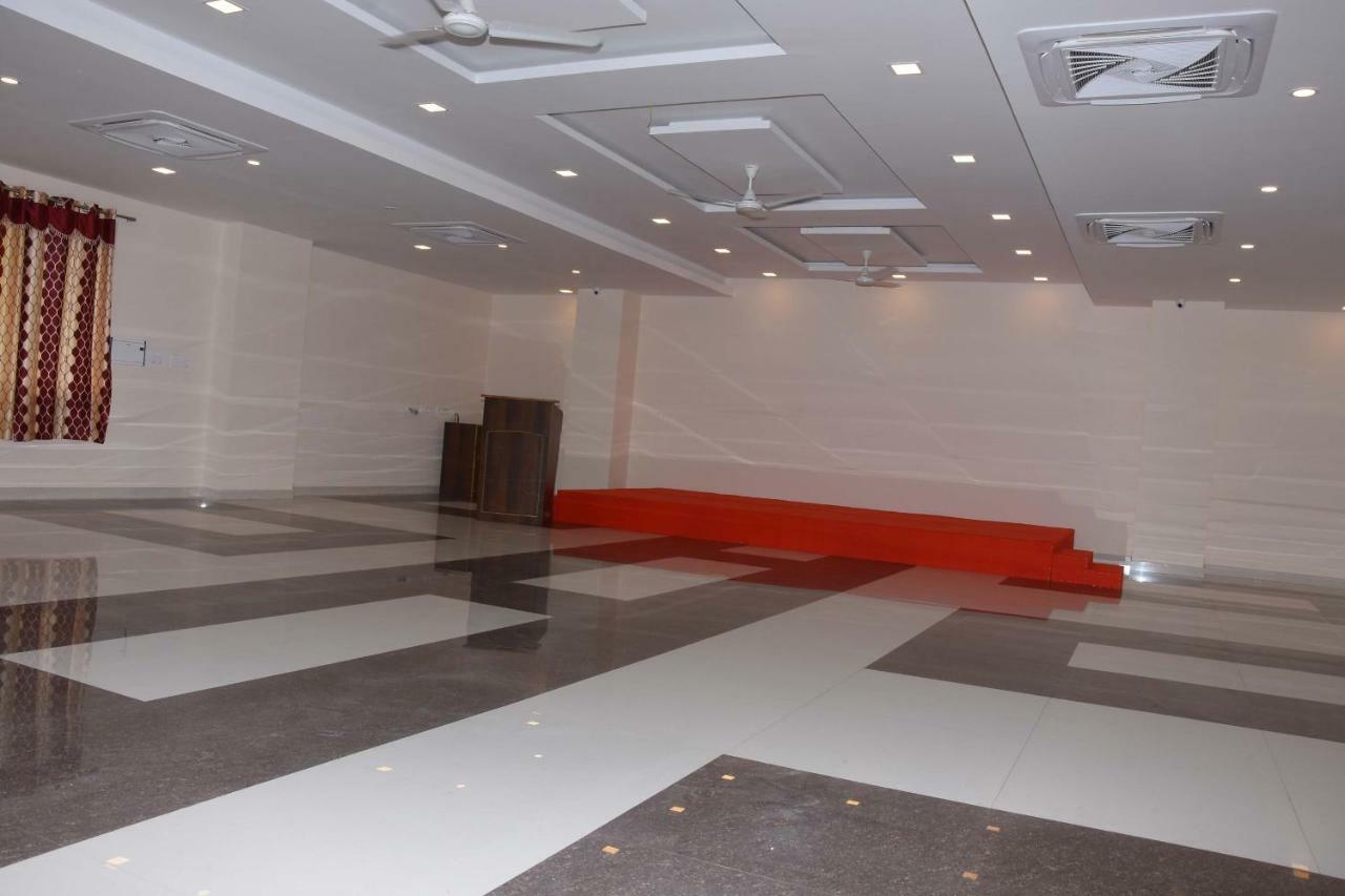 Salem Regency - A Business Stay Exteriér fotografie