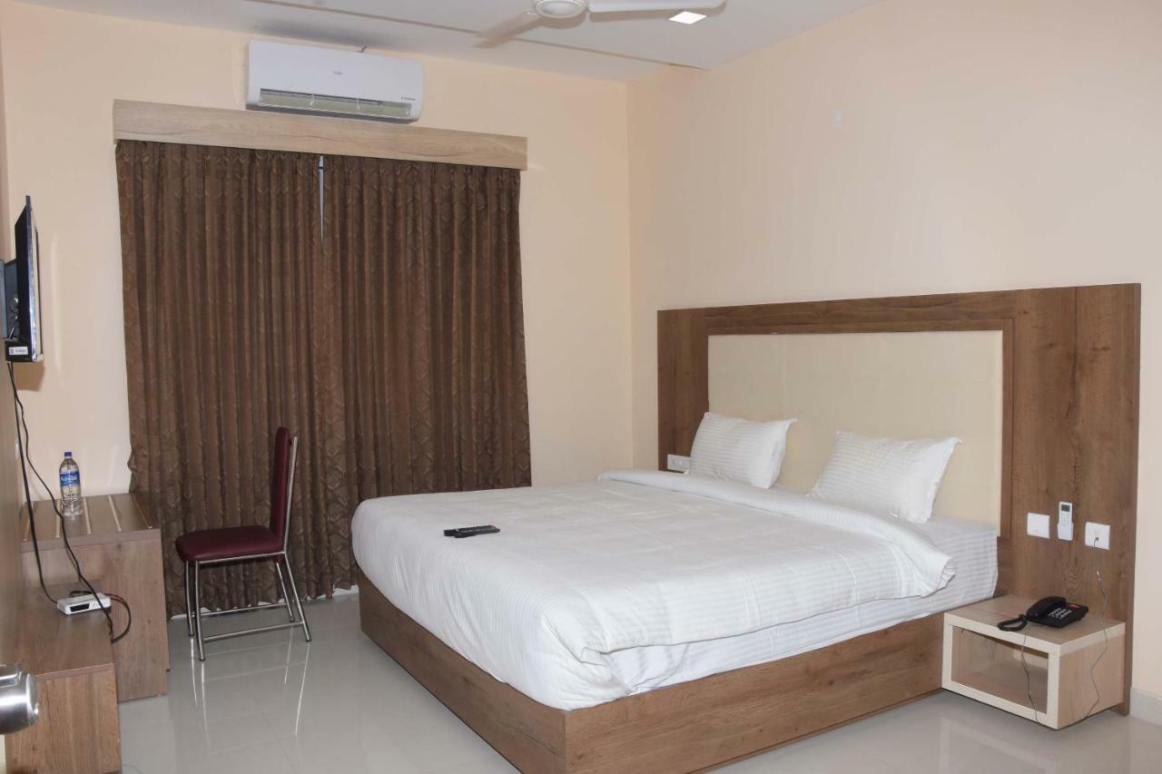 Salem Regency - A Business Stay Exteriér fotografie