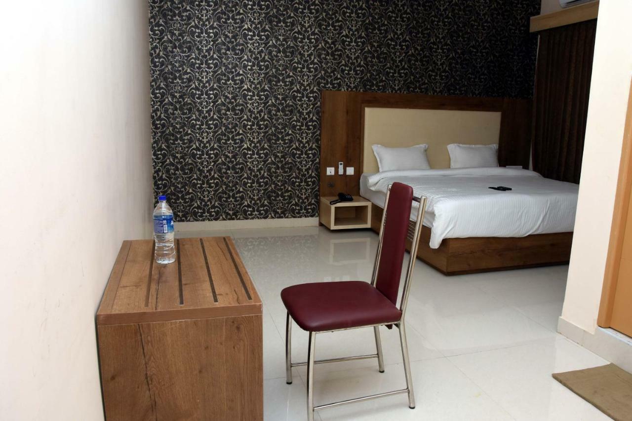 Salem Regency - A Business Stay Exteriér fotografie